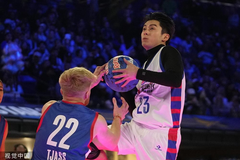 成功地甩开 成功地甩开